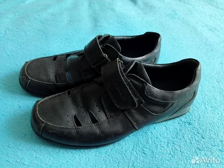 Ботинки на подростка 39-40 размер