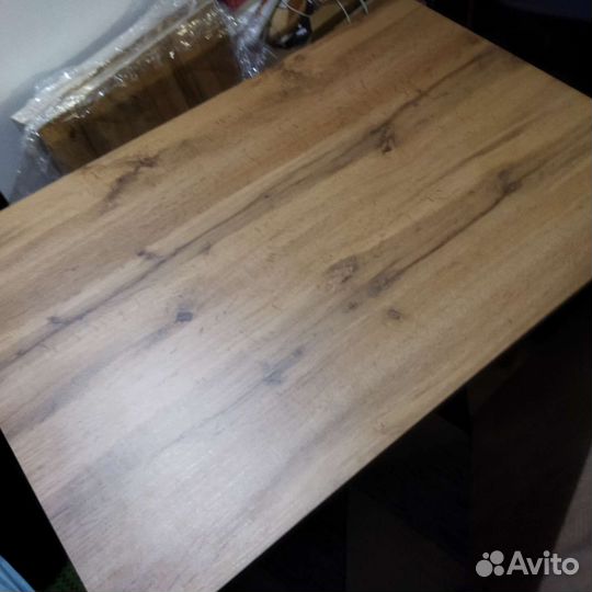 Письменный стол новый