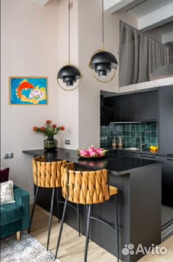 Картина маслом в раме карпы кои