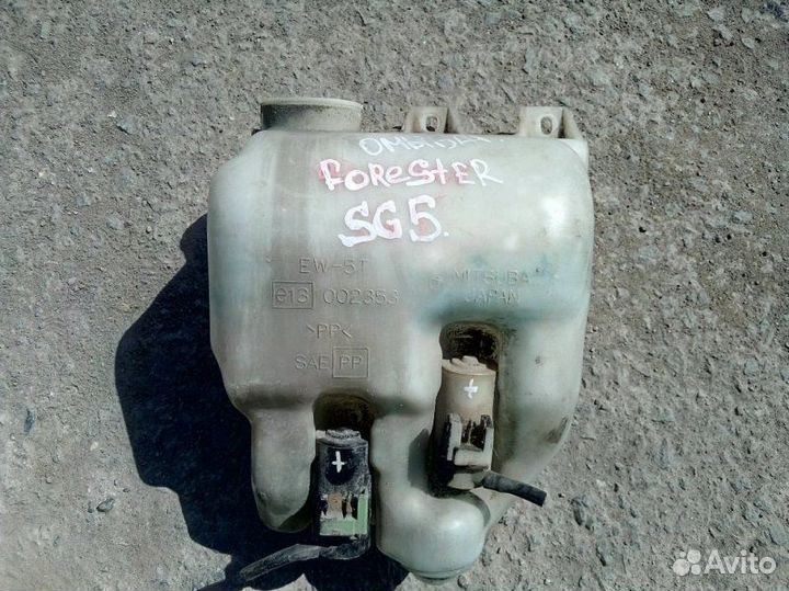 Бачок омывателя Subaru Forester SG5 EJ205 2003