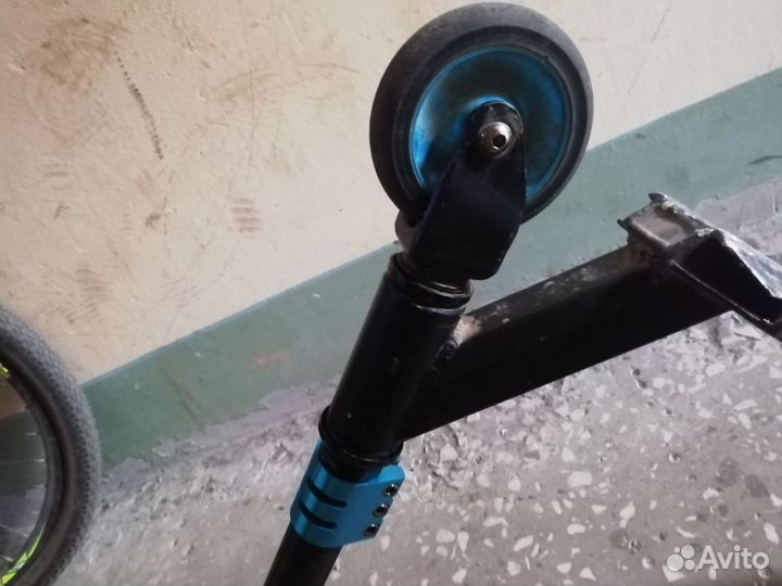 Трюковой самокат Reaction