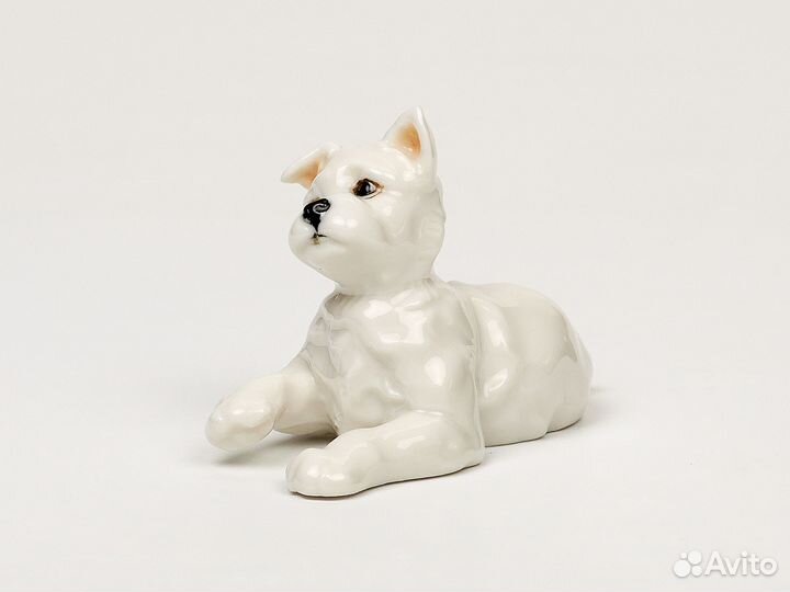 Щенок терьера статуэтка