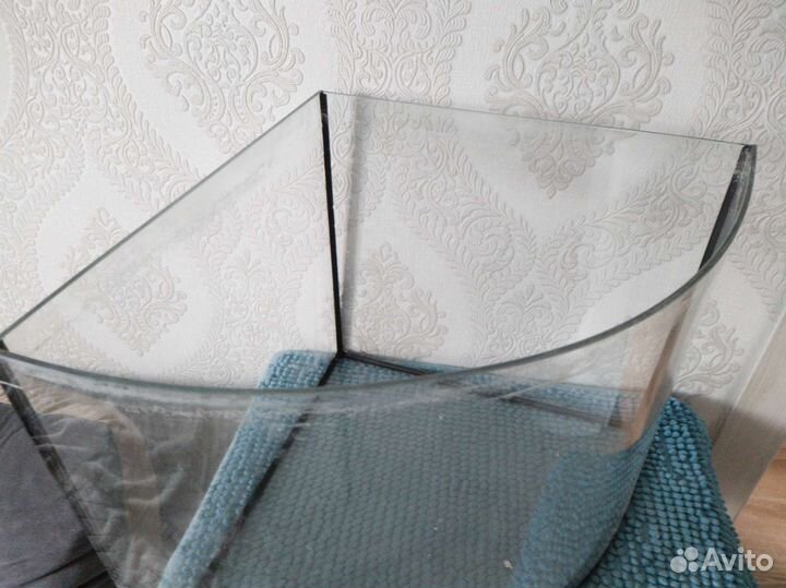 Аквариум угловой