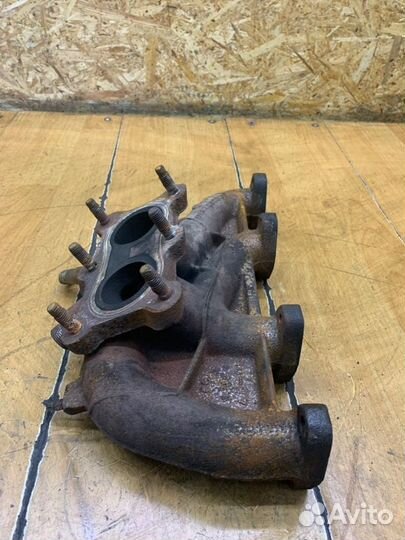 Коллектор выпускной Volkswagen Beetle BFS 2004