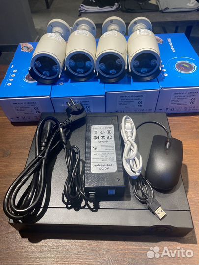 Комплект охранного видеонаблюдения камеры 4 мр