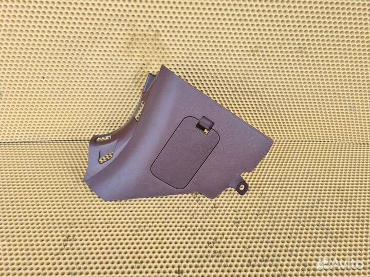 Накладка порога (внутренняя) передняя левая