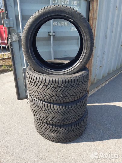 Nokian Tyres Hakkapeliitta 10p SUV 285/40 R21