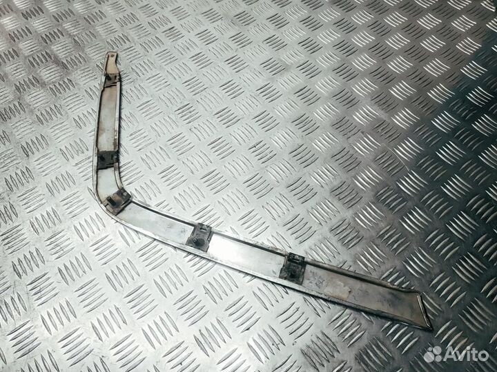 Молдинг переднего бампера левый Mercedes-Benz