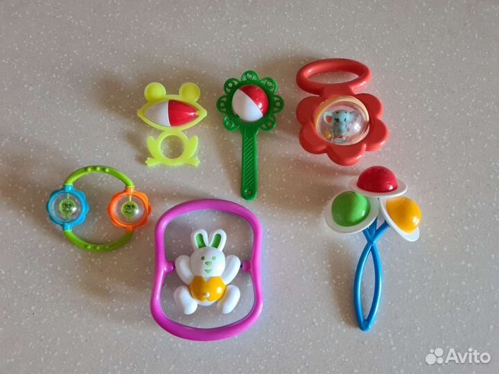 Игрушки развивающие/погремушки 0 до 1 пакетом