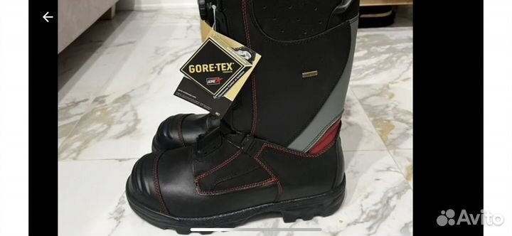 Продам новые сапоги Фарадеи