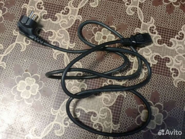 Кабель питания для компьютера