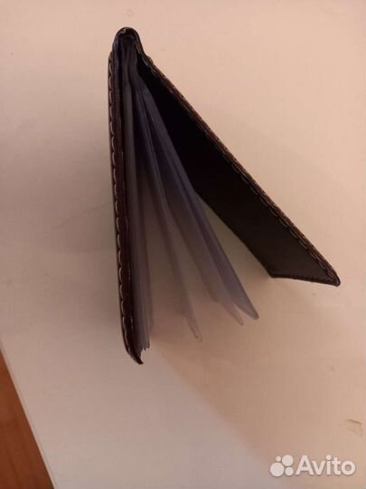 Кожаный картхолдер