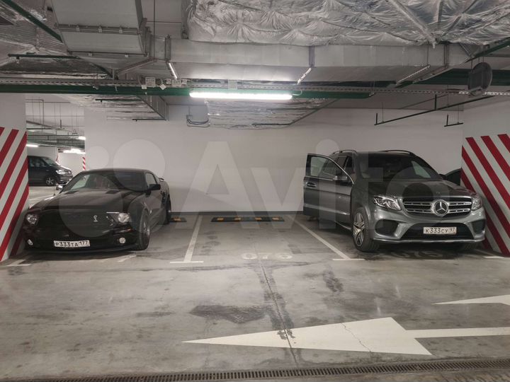 Машиноместо, 14 м²