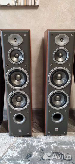 Акустические колонки JBL E80