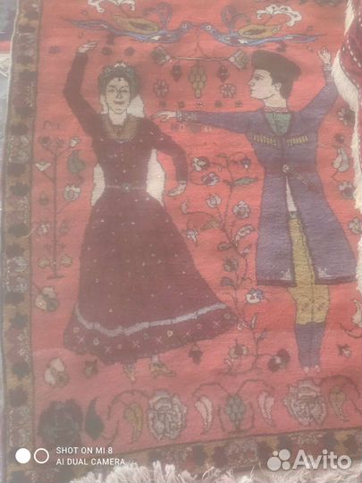 Старинный ковер ручной работы