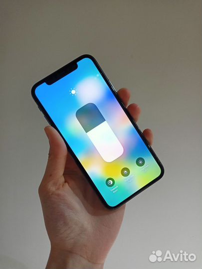 iPhone X, 64 ГБ