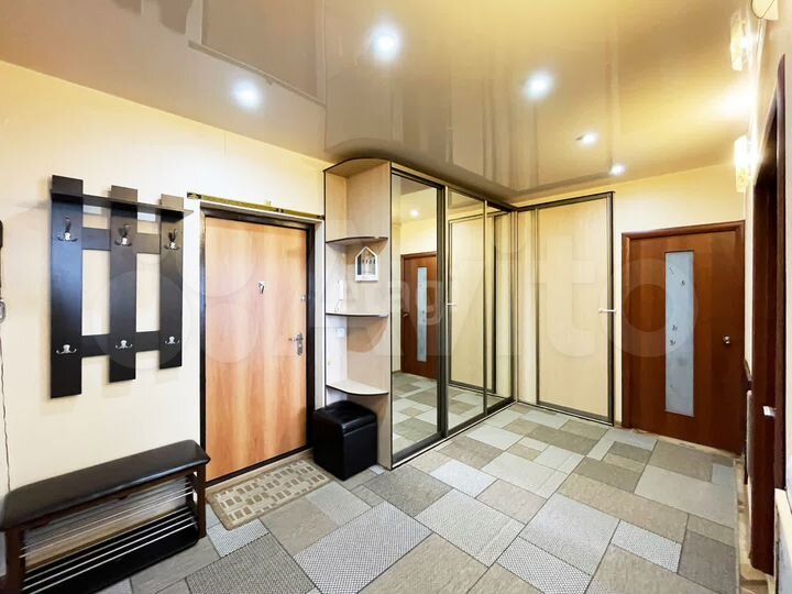 2-к. квартира, 64,4 м², 8/18 эт.