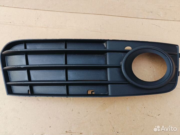 Seat Toledo 3 решетка птф правая