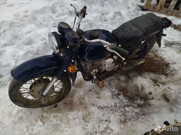 Мотоцикл Днепр в разборе