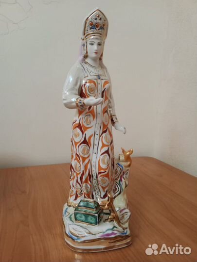 Фарфоровые статуэтки