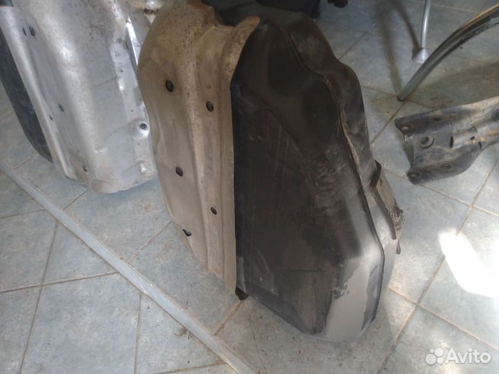 Бензобак Mazda RX-8