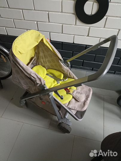 Прогулочная коляска gb