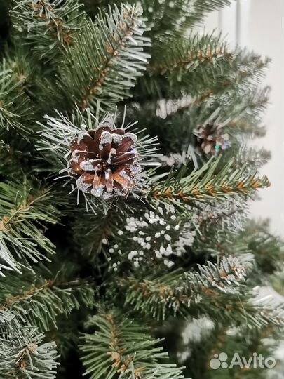 Елка искусственная