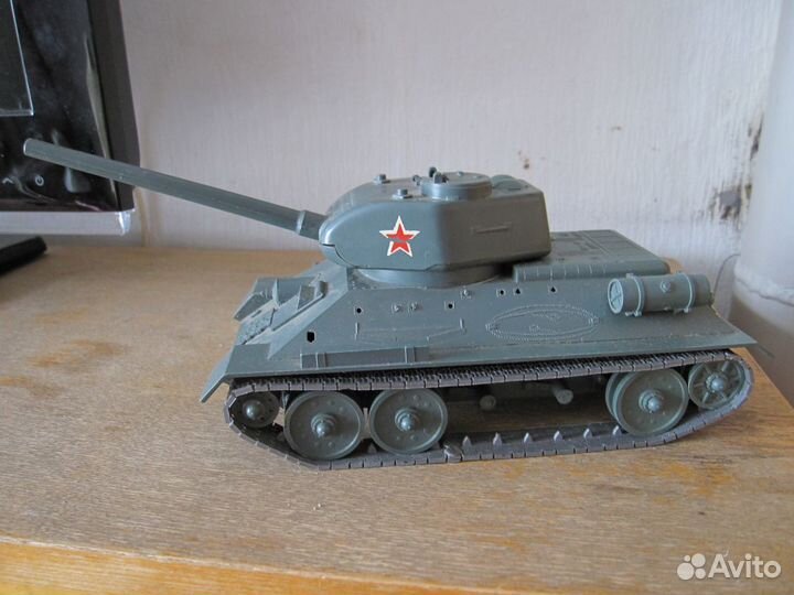 Танк Т-34 сборная модель СССР в ремонт/на запчасти