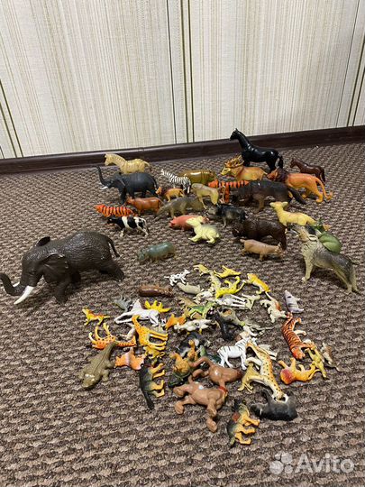Набор фигурок животных
