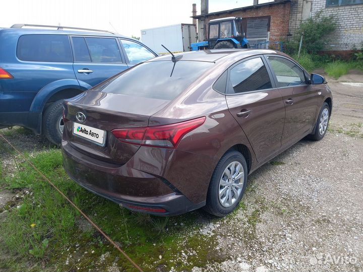 Hyundai Solaris 1.6 МТ, 2022, битый, 56 661 км