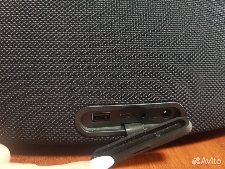 Портативная колонка Harman Kardon Go + Play