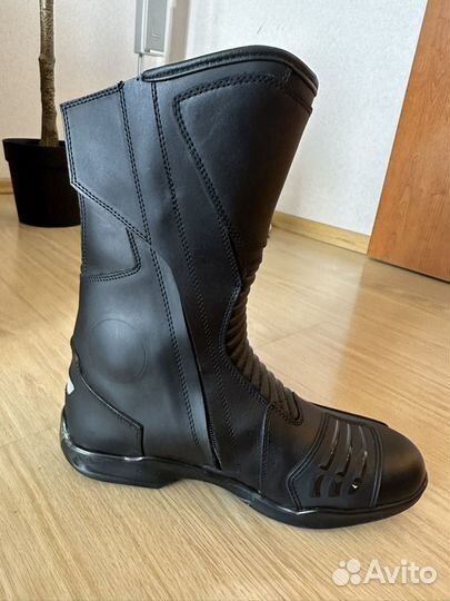 Мотоботы MCP