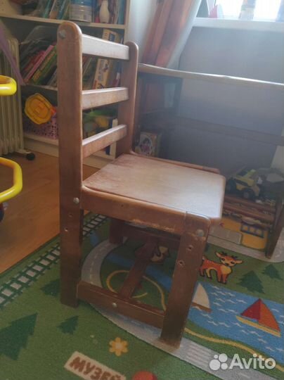 Детский стол и стул