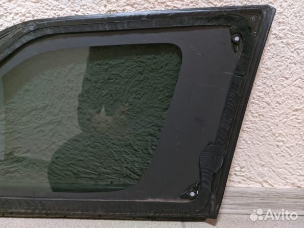 Mitsubishi Outlander 3 форточка задняя