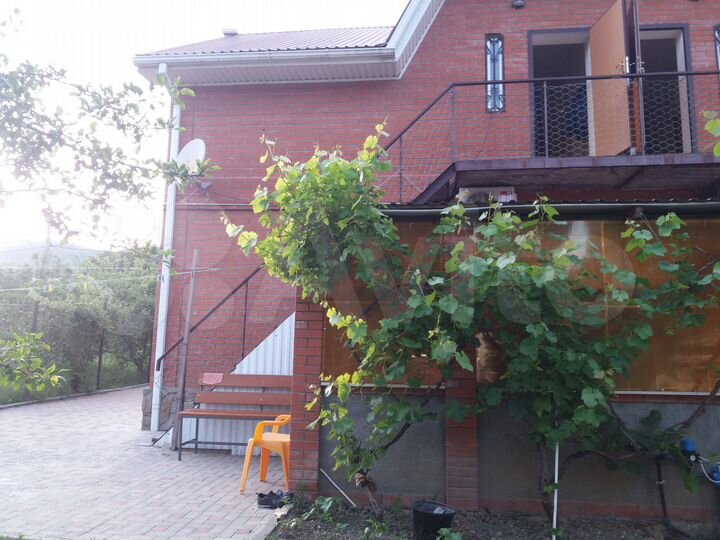 Комната 18 м² в 2-к., 2/2 эт.