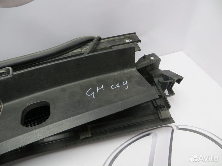 Решетка стеклоочистителя жабо Mazda 6 GH