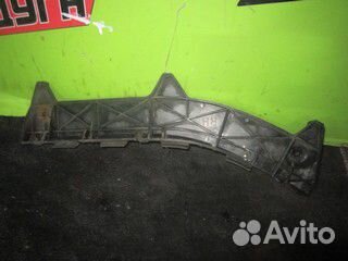 Кронштейн бампера toyota AZT240,NZT240,ZZT240,ZZT2