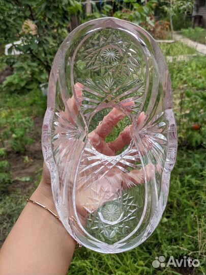 Хрустальная конфетница