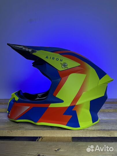 Внедорожный шлем Airoh Twist 2.0 Lift Azure Matt