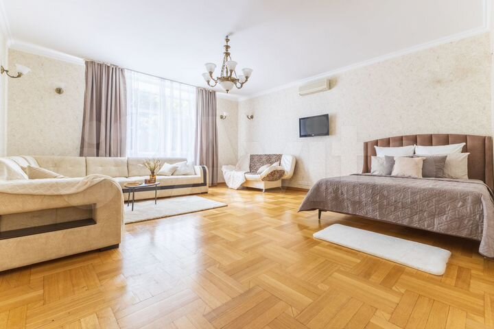 3-к. квартира, 90 м², 2/5 эт.