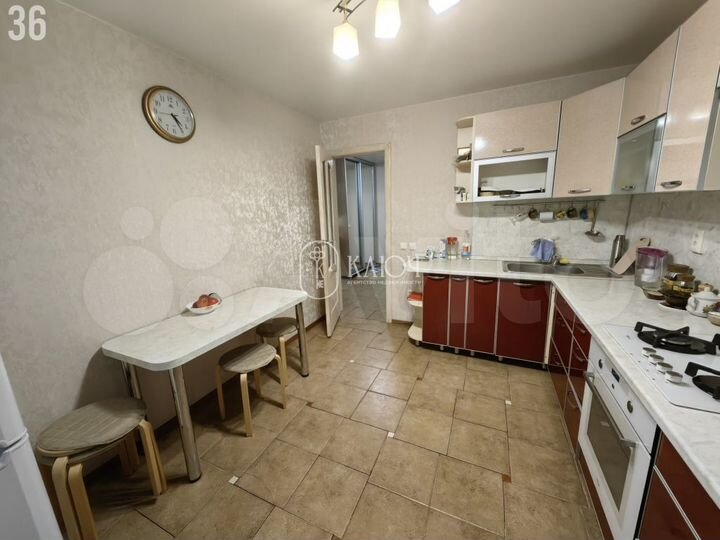 2-к. квартира, 58 м², 9/9 эт.