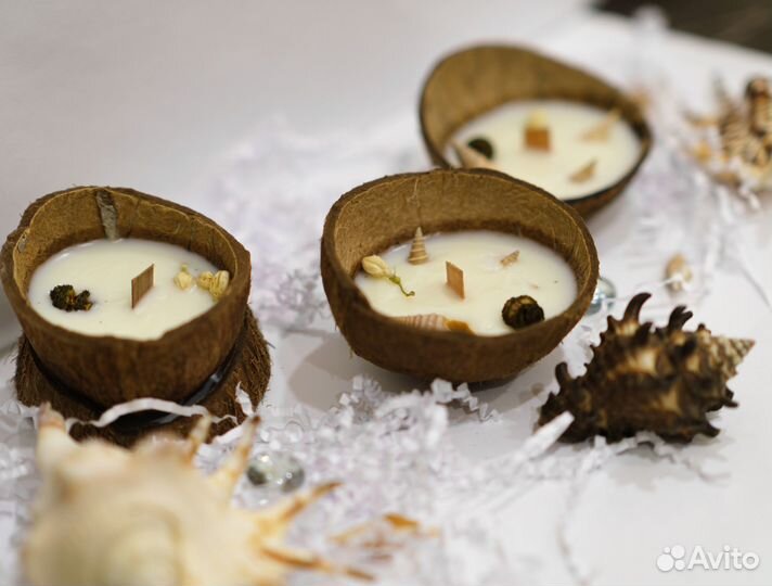 Свеча в кокосе ручной работы