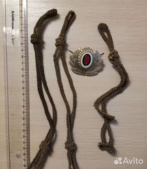 Военная атрибутика,кокарда,орденские планки