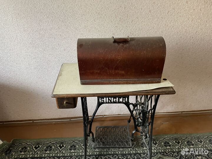 Швейная машина Подольск ножная