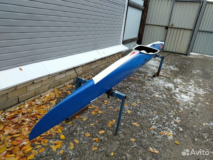 Спортивная байдарка