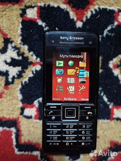 Телефон Sony Ericsson C902