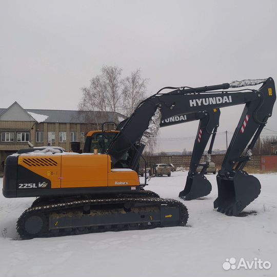 Гусеничный экскаватор Hyundai R225LVS, 2023