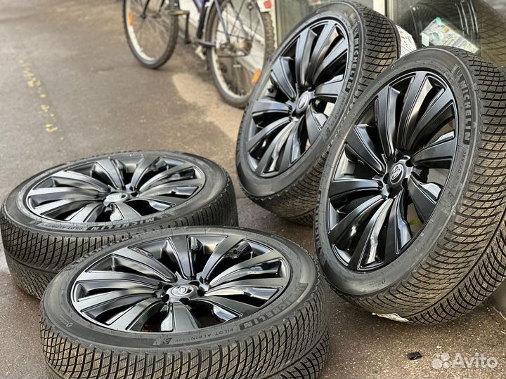 Колеса зимние R23 Range Rover ковка + Michelin