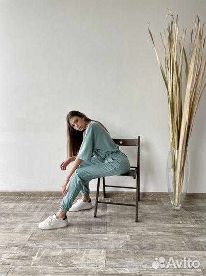 Спортивный костюм новый