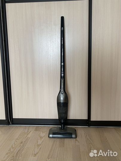 Вертикальный пылесос и отсоединяемый блок